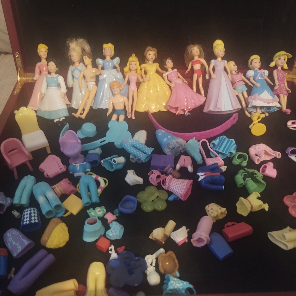 Polly Pocket and accessories